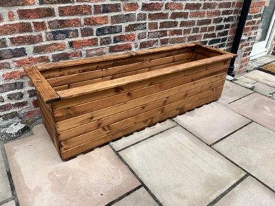 B&Q -  Charles Taylor Willoughby Trough/planter