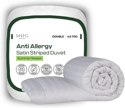MHG Living Anti-Allergy 4.5 Tog Summer DuvetLightweight Breathable Striped Microfibre Quilt from B&Q