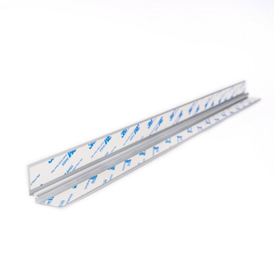 Splashwall Alloy Silver Aluminium Internal Worktop Corner Joint (H)750mm (W)4mm from B&Q