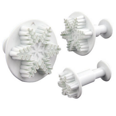 Accessotech Set Of 3 Sugarcraft Snowflake Cutter Plungers For Fondant Cake Decorating Cookies And Winter Baking from B&Q