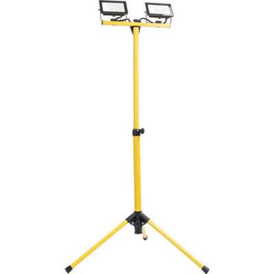 Accessotech Lutec Colossus 10 Watt Led Work Light 1600 Lumens Tripod Portable Floodlight from B&Q