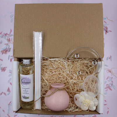  - Pink Pastel Reed Diffuser Gift Set With Lavender & Amber Fragrance Treat Gift Box