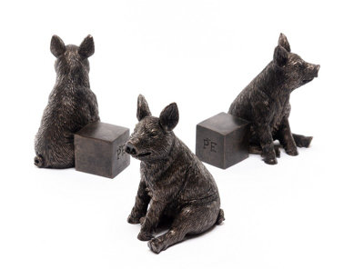Jardinopia Pig Plant Pot FeetSet Of 3L8 X W6 X H9 Cm from B&Q