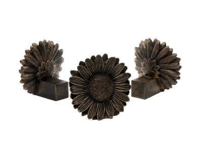 Jardinopia Daisy Plant Pot FeetSet Of 3L7 X W8 X H8 Cm from B&Q