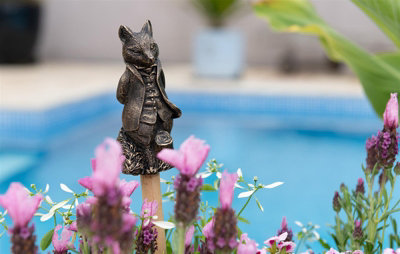 Jardinopia Beatrix Potter Mr. Tod Cane Or Stake Topper (Ccbp0009)L4.5 X W4.5 X H9 Cm from B&Q