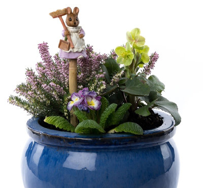 Jardinopia Beatrix Potter Hunca Munca Cane Or Stake Topper (Ccbp0008C)L5.5 X W4 X H9 Cm from B&Q