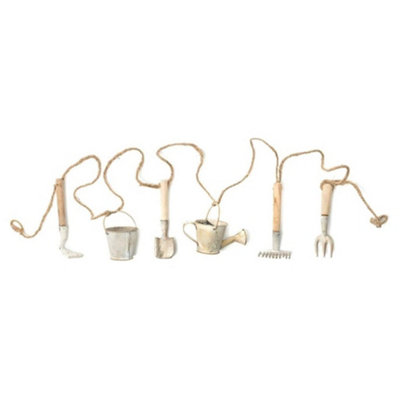 Jardinopia Decorative Garden Tool GarlandWatering Can White Wash from B&Q