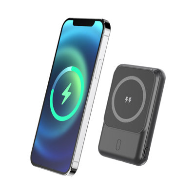 Silverlabel 5000Mah Magsafe Powerbank Black from B&Q