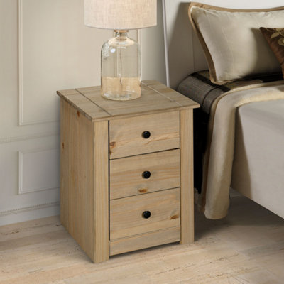 B&Q -  Panama 3 Drawer Bedside Table Cabinet Solid Pine Wood Waxed Oak Finish - Image 4