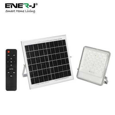 B&Q -  300W Led Floodlights With Solar Panels35.5W Solar Panel30Ah Battery3000 Lumens