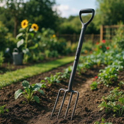 Carbon Steel Digging Fork D Shaped Handle 24 (600mm) from B&Q