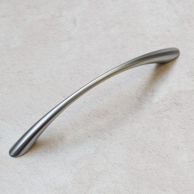  - 128mm Matt Chrome Bow Cabinet Handle