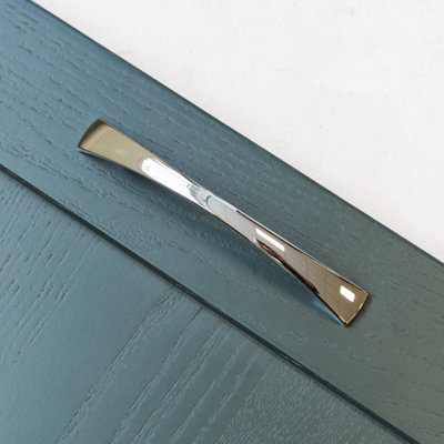 96mm Polished Chrome Bow Handle from B&Q