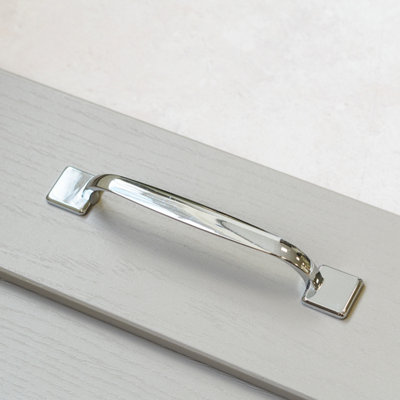 128mm Polished Chrome D Cabinet Handle from B&Q