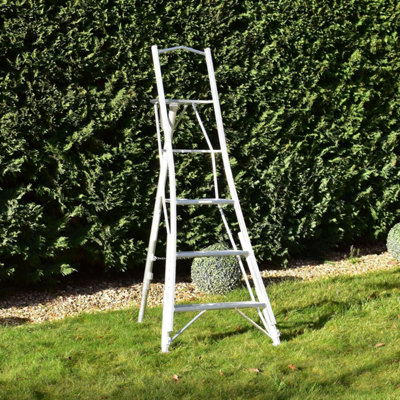 B&Q - 1.8M-Bps 3 Leg  Tripod - Image 4