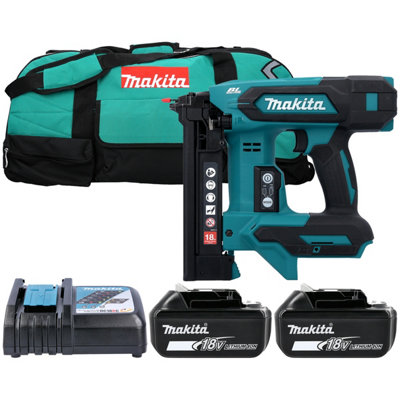 Makita Dst630Z 18V Lxt Cordless Brushless Narrow Crown Stapler With 2 X 3Ah BatteriesCharger & Lxt600 Tool Bag from B&Q