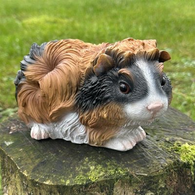 B&Q -  Tricolour Guinea Pig FigurineSuper Cute Home Or Garden DecorationGift BoxedLength 18Cm