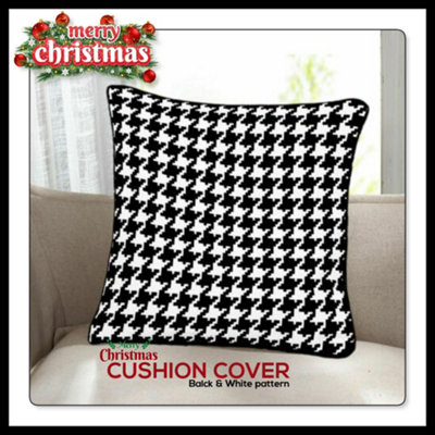 B&Q -  Christmas Cushion Cover 100% Cotton Merry Xmas Decorative Square Cushion Cases Pack Of 2