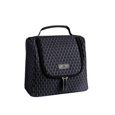 Navigate Beau And Elliot Manhattan Larger Lunch Bag from B&Q