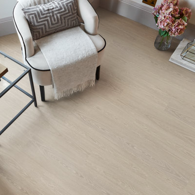 Palio By Karndean Beige & Taupe Prime Light Oak Effect Embossed Luxury Vinyl Click Planks3.2M² from B&Q