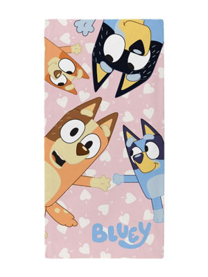 Bluey I Love U Beach & Bath Towel from B&Q