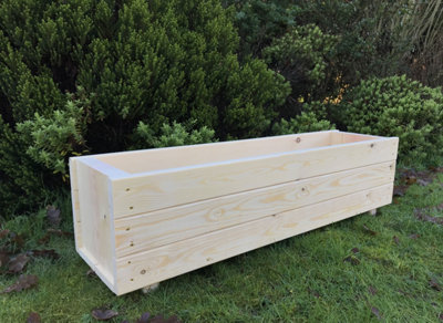 Ruddings Wood Wooden Large Garden Planter Trough Flower Boxes Fully Assembled 900mm Wide from B&Q