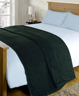 B&Q -  Deluxe Soft Faux Fur Mink Fleece Throw Blanket