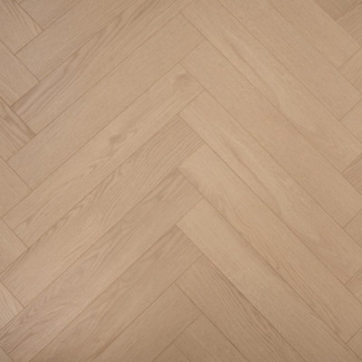 Underfoot Laminate Flooring Durable 8mm Thick HerringboneEasy Click FitWater-Resistant Laminate1.8M² Coverage Per Pack (Natural Oak) from B&Q