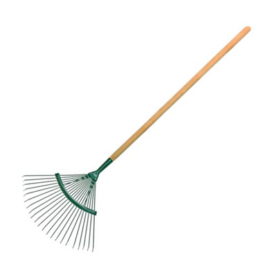 SolaDirect 42 Cm / 18 Tines Traditional Steel Fan Rake With 115 Cm Long Handle For Garden Patio Leaves Leaf Lawn Moss Raking from B&Q