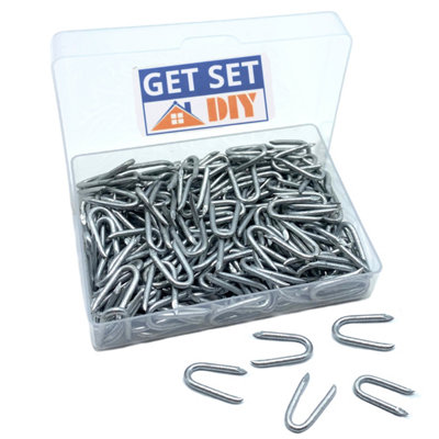 Galvanised U Nails Netting Staples 200G (195Pcs) 20mm-Fence Staples For Chicken WireMesh FencingGarden Mesh And More from B&Q