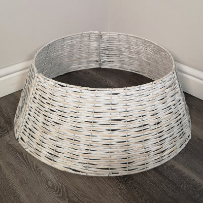 B&Q - 48Or70Cm  Kd Willow Christmas Tree Skirt Wicker Rattan  Large White Wash
