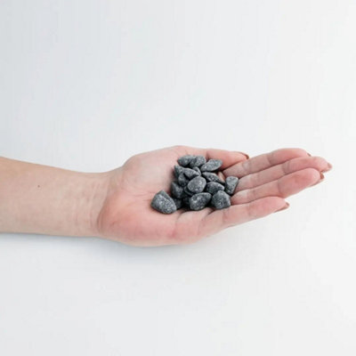 Stones4Gardens 8-15mm Black Basalt Pebbles Decorative Aggregates 5X20Kg Polybags from B&Q