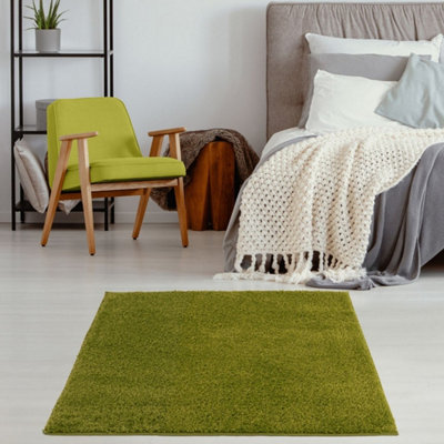 B&Q -  Green Soft Plain Design Fluffy Shaggy Rugs And Runners High Pile Living Room Kitchen Hallway 380