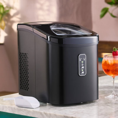 B&Q -  Ice Maker With Scoop & 2.2L TankCountertop Ice Cube MachineMakes 14Kg Per DayBlack