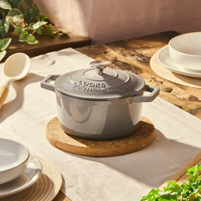 Cooks Professional Grey Cast Iron Casserole Dish - 2.8L Colourful Cooking Pan With Lid & Handles - Suitable For All Hobs 20Cm