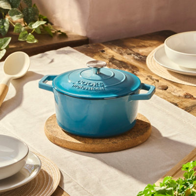 Cooks Professional Cast Iron Casserole Dish 20Cm2.8L Colourful Cooking Pan With Lid & HandlesSuitable For All HobsTeal from B&Q