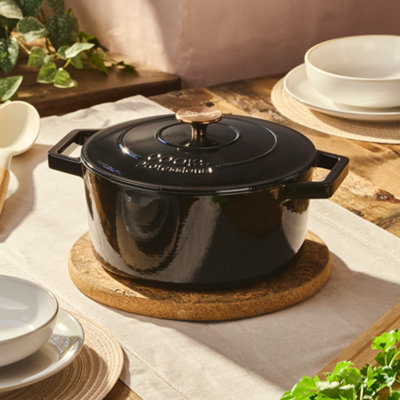 Cooks Professional Cast Iron Casserole Dish 26Cm Oven Proof Enamelled Pan With Lid Black