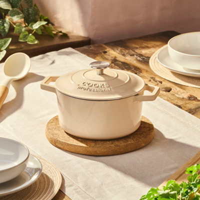 Cooks Professional (Ivory) 20Cm Cast Iron Casserole - Image 5
