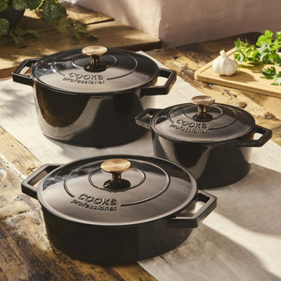 B&Q -  Set Of 3 Cast Iron Casserole Dishes With Lid & Handles2026 & 28Cm DiameterBlack