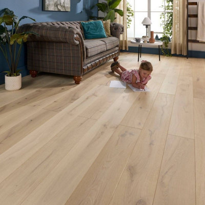  - Manor Lytham Engineered Wood Flooring 18mm X190mm Nude Brushed Matt Lacquer1.805M²