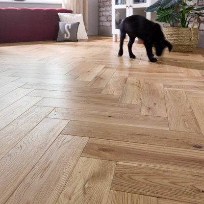  - Herringbone Solid Wood Flooring 18mm Natural Brushed Oiled1.44M²