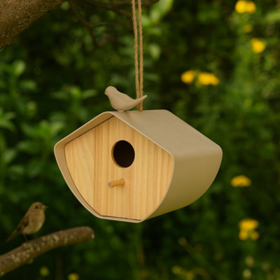 GardenSkill Hanging Bird House Nest Box For GardenOutdoor Nesting Shelter For Bluetit SparrowEco Nester Roosting Pouch3Cm Hole from B&Q
