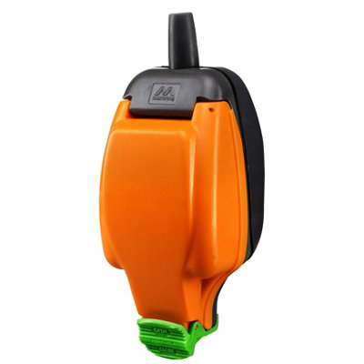 Masterplug 13A Weatherproof Inline Trailing Socket 1 Gang Ip54 Splashproof Rewireable Power Socket from B&Q