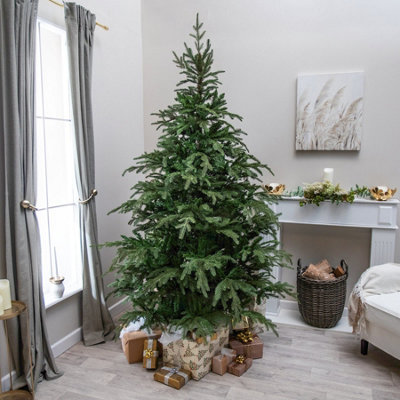 Highclere Artificial Wide PE/PVC Green Spruce Christmas Tree 5FT, 6FT, 7FT, 9FT (7FT) - Image 5
