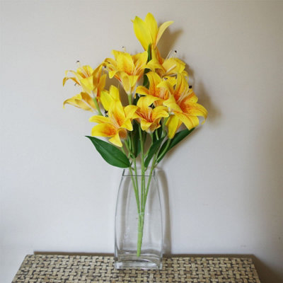 Leaf 60Cm Artificial Lily Stem Yellow from B&Q