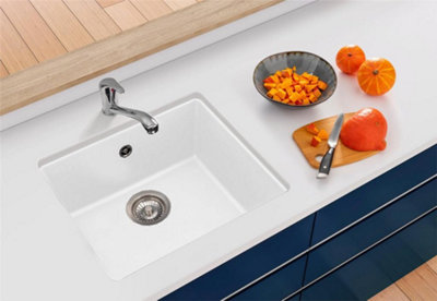 Liquida En01Wh 1.0 Bowl White Kitchen Sink Inset / Undermount 500 X 440mm from B&Q