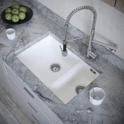 Liquida Cm670Mw 1.5 Bowl Matt White Kitchen Sink Inset Or Undermount from B&Q