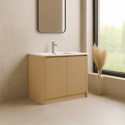 Plum&clay Isla Ribbed Fluted Oak Wood Freestanding Bathroom Vanity Unit & White Basin Set (W)1000mm from B&Q