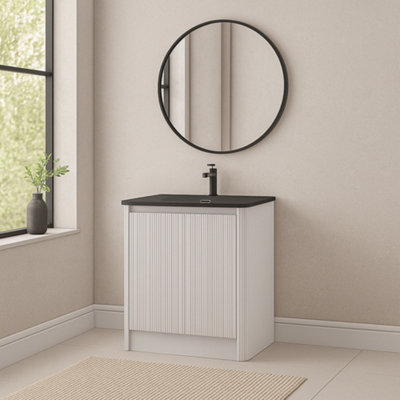 Plum&clay Isla Ribbed Fluted White Freestanding Bathroom Vanity Unit & Black Basin Set (W)600mm from B&Q