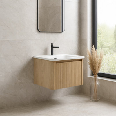 Plum&clay Isla Ribbed Fluted Oak Wood Wall Hung Drawer Vanity Unit & White Basin Set (W)600mm from B&Q